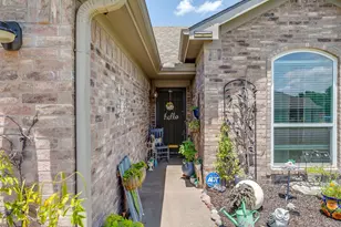 322 Dalhart Dr, Weatherford, TX 76086 - Photo 4