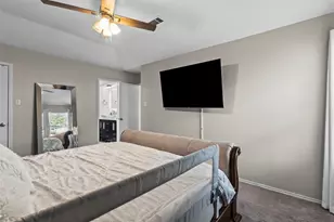 8800 Crestbrook Dr, Fort Worth, TX 76179 - Photo 18