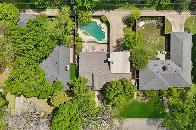 8160 San Cristobal Drive, Dallas, TX 75218 - Photo 2