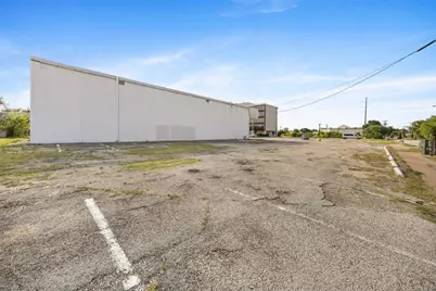 3310 W Walnut Street, Garland, TX 75042 - Photo 32
