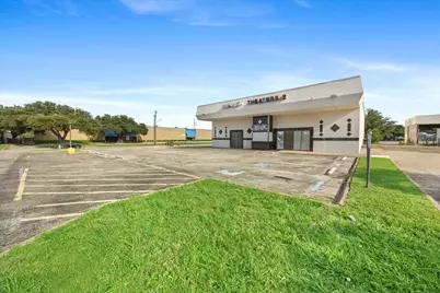 3310 W Walnut Street, Garland, TX 75042 - Photo 2