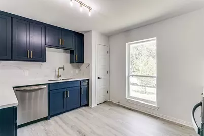 1580 College Parkway, Lewisville, TX 75077 - Photo 14