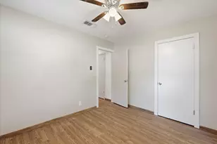6609 Emily Dr, Watauga, TX 76148 - Photo 20