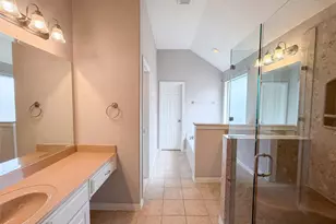 10330 Sandbar Dr, Irving, TX 75063 - Photo 16