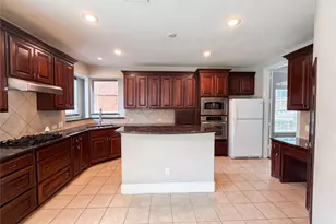 10330 Sandbar Dr, Irving, TX 75063 - Photo 2