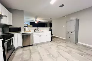 856 Poncho Ln, Fort Worth, TX 76052 - Photo 12