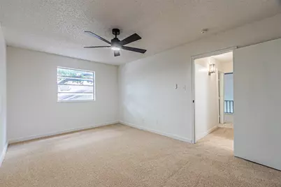 2008 Clubridge Drive, Carrollton, TX 75006 - Photo 18
