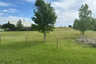 2670 Canaan Church Rd, Crawford, TX 76638 - Photo 14