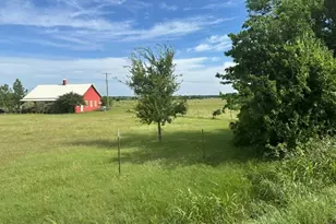 2670 Canaan Church Rd, Crawford, TX 76638 - Photo 16