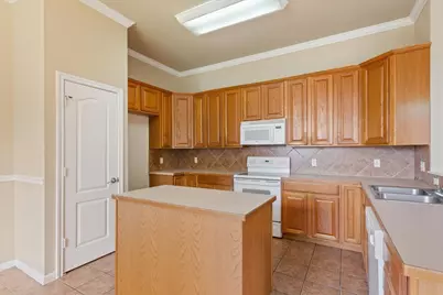 10136 Aragon Drive, Waco, TX 76708 - Photo 14