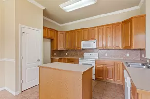10136 Aragon Dr, Waco, TX 76708 - Photo 14