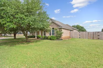 10136 Aragon Drive, Waco, TX 76708 - Photo 2