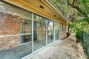 7505 Brentcove Cir, Dallas, TX 75214 - Photo 30