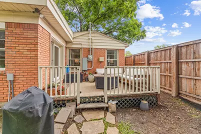 114 E Ireland Drive, Irving, TX 75062 - Photo 32