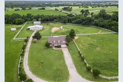 2113 Fm 2123, Paradise, TX 76073 - Photo 2