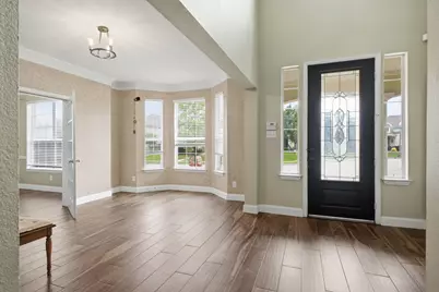 1605 Hawkins Court, Carrollton, TX 75010 - Photo 2