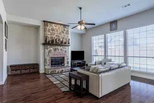 3036 Larreta, Grand Prairie, TX 75054 - Photo 14