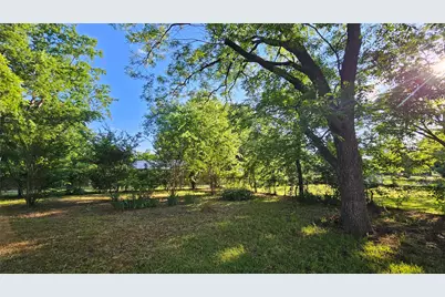 408 Buchanan Street, Whitesboro, TX 76273 - Photo 16