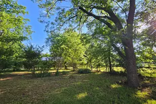 408 Buchanan St, Whitesboro, TX 76273 - Photo 16