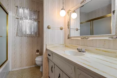 219 Opal, Hewitt, TX 76643 - Photo 14