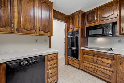 219 Opal, Hewitt, TX 76643 - Photo 8