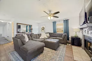 614 Elder St, Collinsville, TX 76233 - Photo 2
