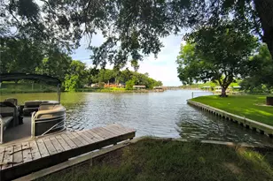 180 Arrowhead Way, Mabank, TX 75156 - Photo 1