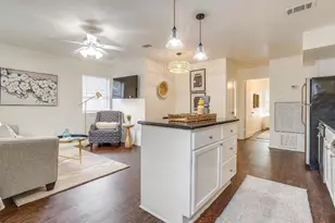 2215 5th Ave, Fort Worth, TX 76110 - Photo 4