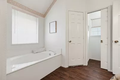 5916 Hillglen Drive, Watauga, TX 76148 - Photo 18