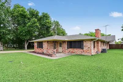 219 W Jefferson Street, Palmer, TX 75152 - Photo 2