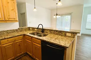 212 Lasso Cir, Mabank, TX 75143 - Photo 10