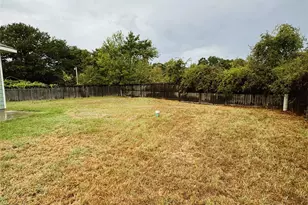 212 Lasso Cir, Mabank, TX 75143 - Photo 18