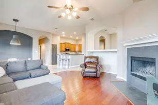 732 Evergreen Ct, Burleson, TX 76028 - Photo 16