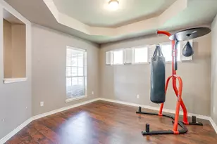 732 Evergreen Ct, Burleson, TX 76028 - Photo 10
