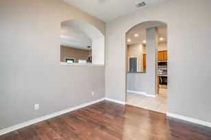 732 Evergreen Ct, Burleson, TX 76028 - Photo 14