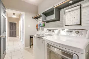 732 Evergreen Ct, Burleson, TX 76028 - Photo 38