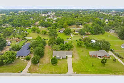 3708 Indian Creek Trail, Granbury, TX 76049 - Photo 32