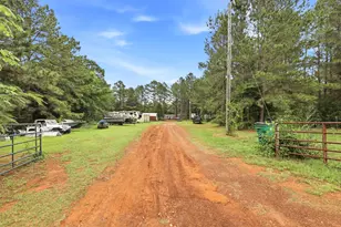 6194 FM 19, Palestine, TX 75803 - Photo 1