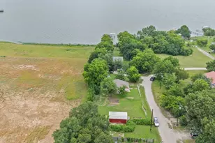 325 West Ln, Quinlan, TX 75474 - Photo 24
