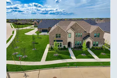 7053 Cedar Creek Drive, Grand Prairie, TX 75054 - Photo 2