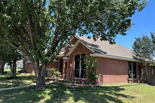 509 Drexel Dr, Lewisville, TX 75067 - Photo 2
