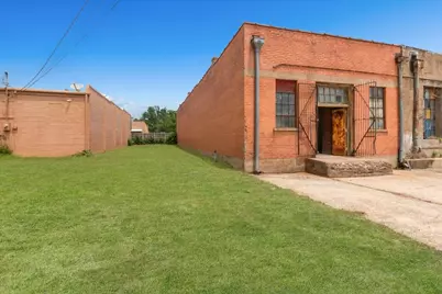 122 W Woodard Street, Denison, TX 75021 - Photo 1