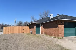 3903/3901 William St, Sachse, TX 75048 - Photo 2