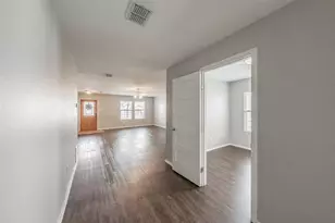 208 Weber River tr, Fort Worth, TX 76140 - Photo 6