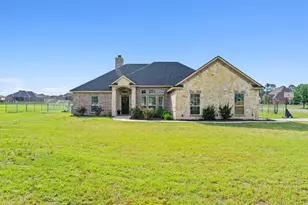 101 Eagles Crest Ln, Weatherford, TX 76087 - Photo 2
