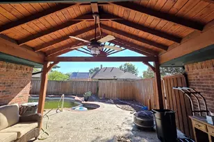 2720 Crow Valley Trail, Plano, TX 75023 - Photo 10