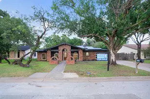 1716 Cynthia Ln, Hurst, TX 76054 - Photo 1
