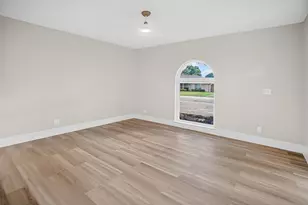 1716 Cynthia Ln, Hurst, TX 76054 - Photo 14
