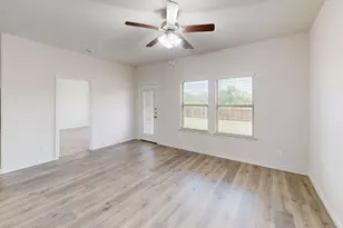 2901 Bald Eagle Blvd, Aubrey, TX 76227 - Photo 8