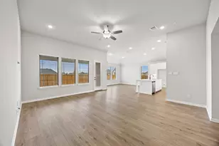 3210 Majesty Ln, Denton, TX 76208 - Photo 2